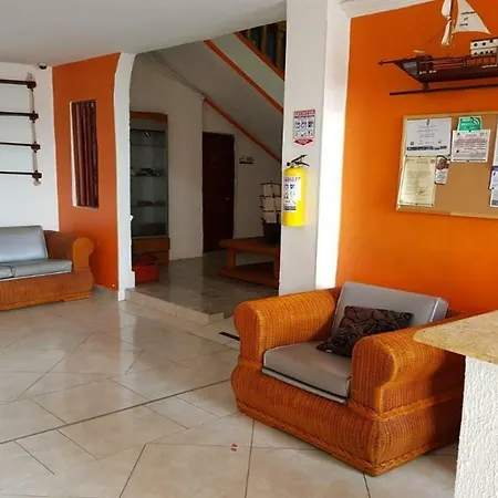 Hostal Marbella Tradition *
